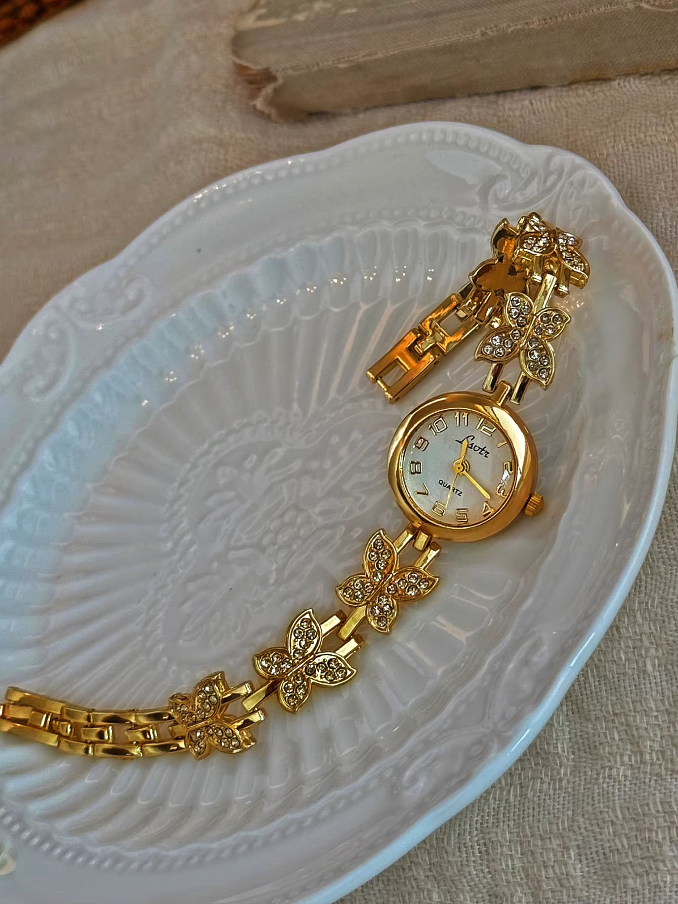 The Secret Garden Butterfly - Gold Butterfly Vintage Style Unique Dainty Women’s Wrist Watch