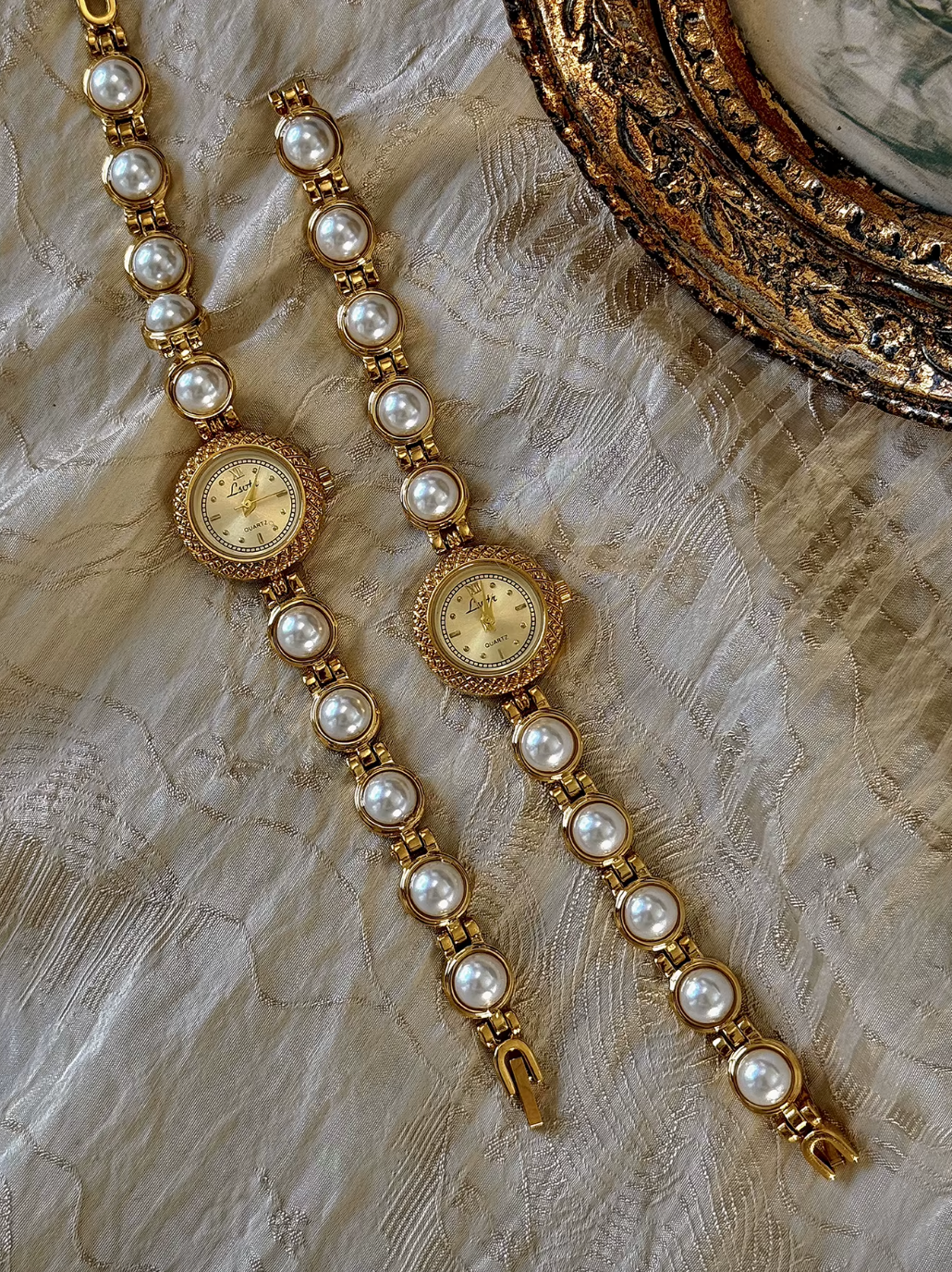 The Pearl Archive – Round Gold Vintage Inspired Elegant Watch