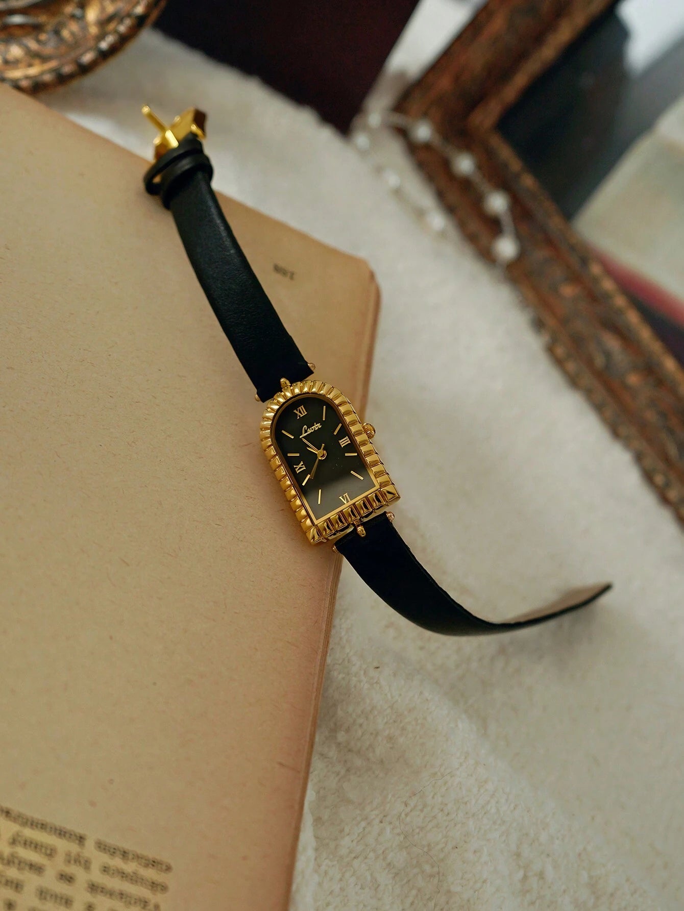 The Duchess Noir - Vintage Inspired Black & Gold Arch Watch