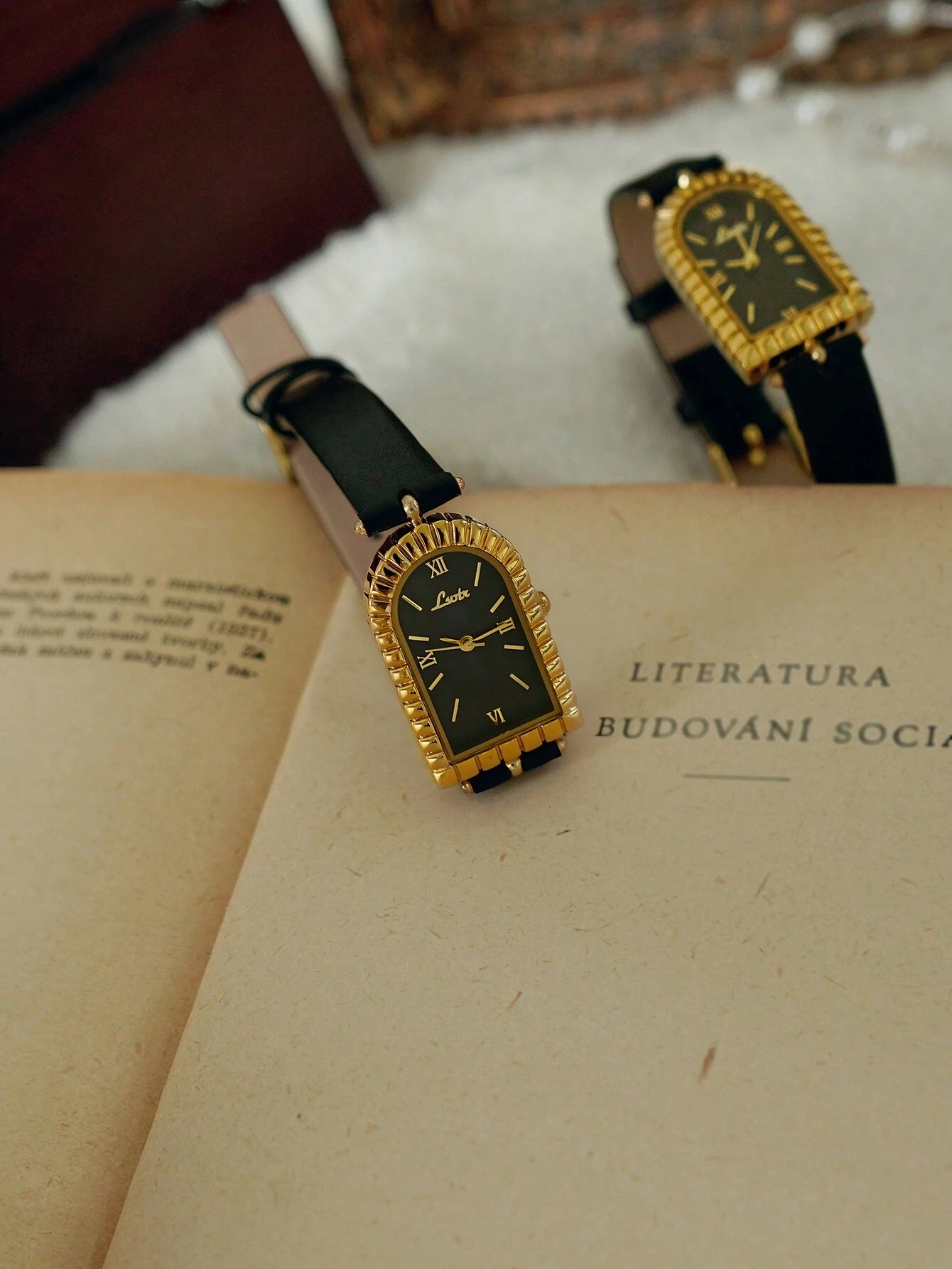 The Duchess Noir - Vintage Inspired Black & Gold Arch Watch