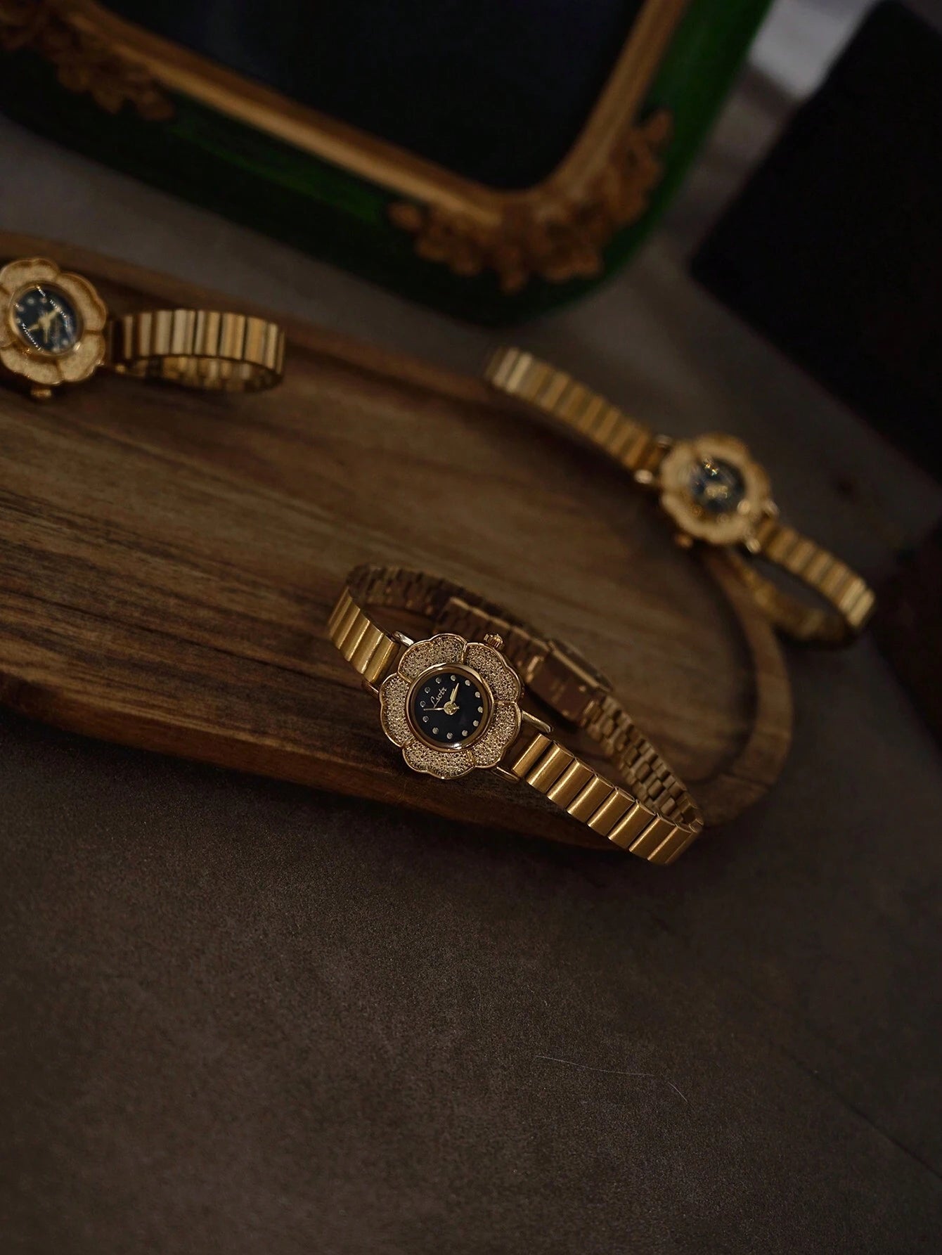 Golden Rosette - The Petal & Gold Collection