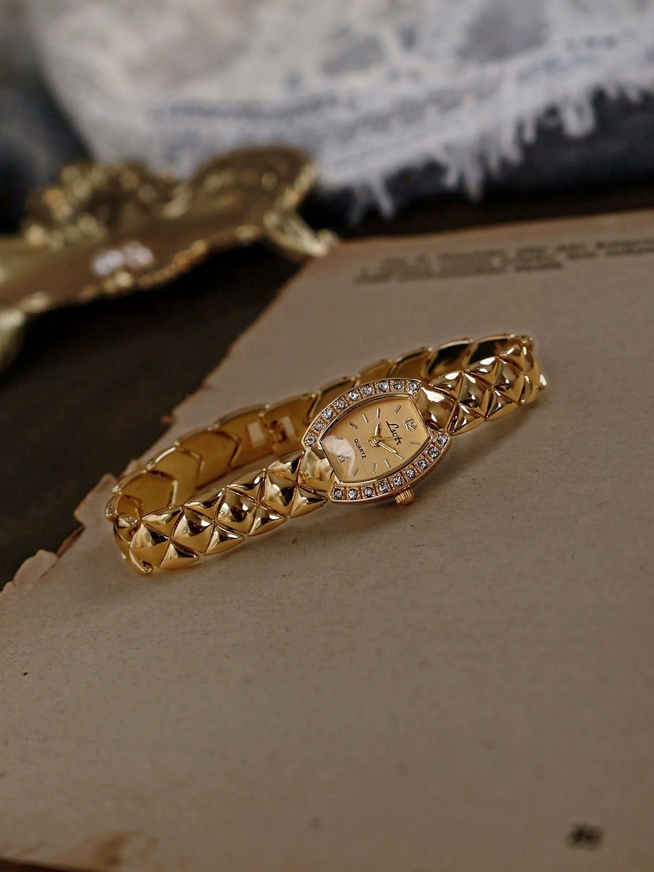 The Gilded Relic - Vintage Style Gold Bracelet Watch