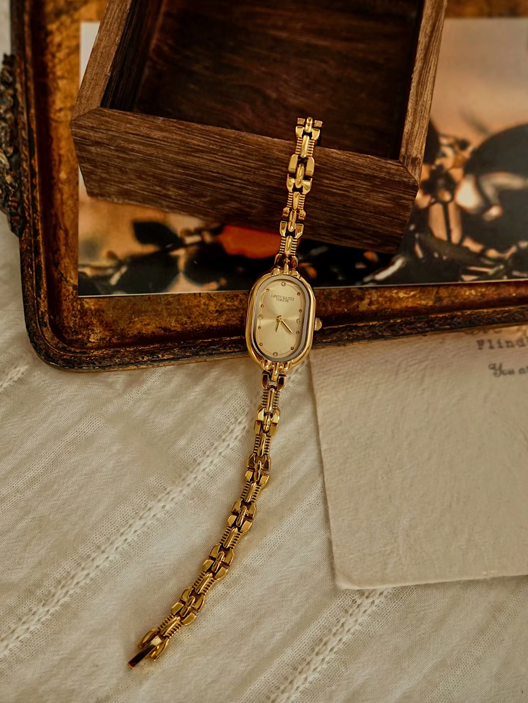 Gold Vintage Style Unique Dainty Women’s Wrist Watch