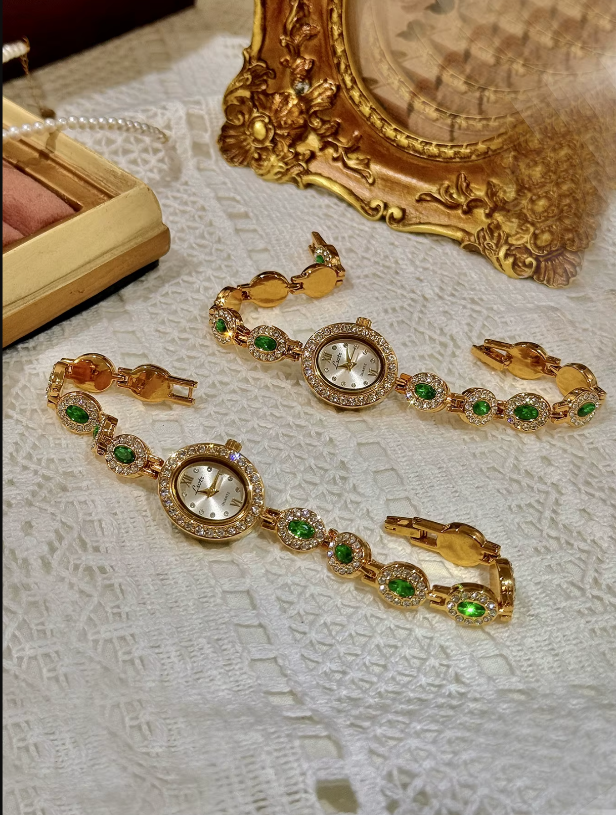 Women’s Gold And Green Rhinestone Crystal Vintage Luxury Oval Watch