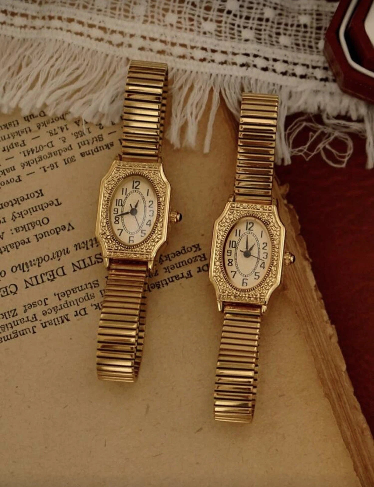 Belle Époque – Art Deco Gold Inspired Watch