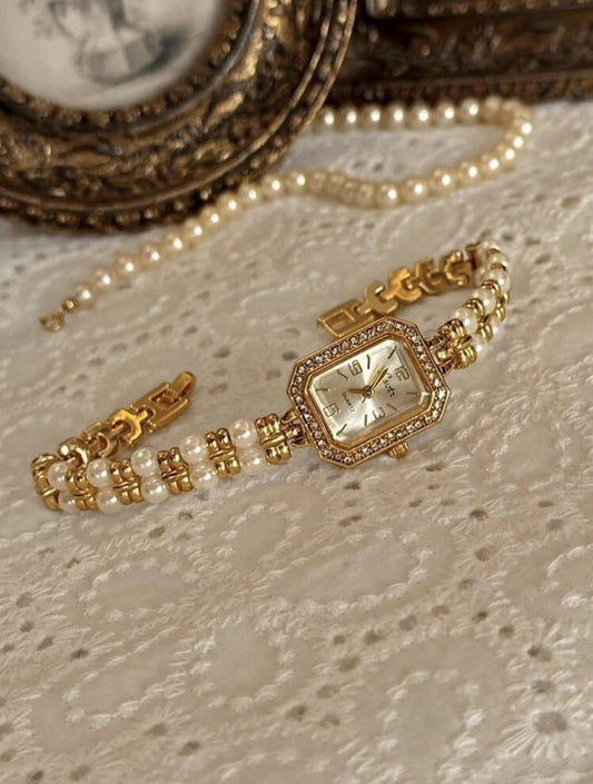 Lumière Pearl — French-Inspired Gold Dainty Bracelet Watch