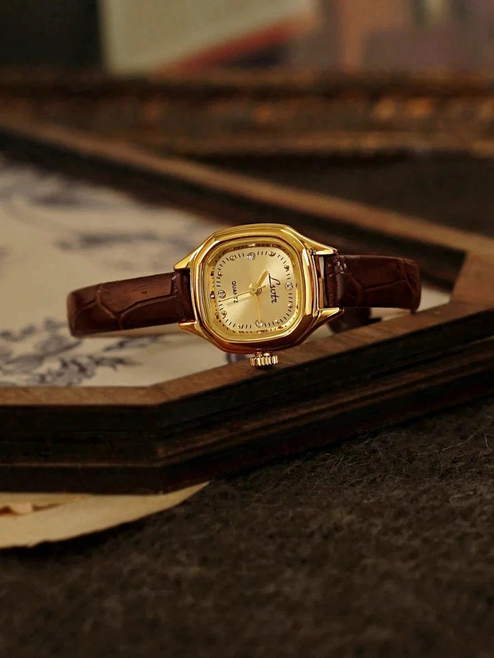 Café Doré - Vintage Gold Faux Leather Women’s Watch